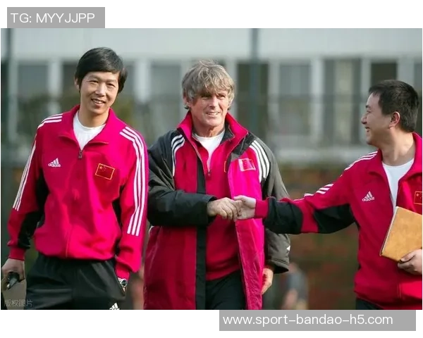 三名中超本土主教练报名竞选国足主帅展现新希望